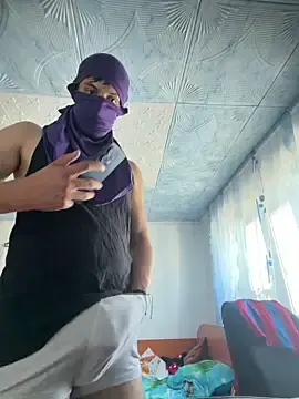Stripchat Free Porn Cam of gilbertcaval