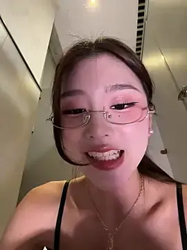 Stripchat Best live sex cam show of nidekikibabe-2026