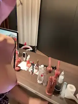 Stripchat Free Live Porn of nidekikibabe-2026