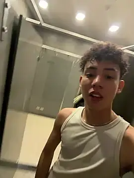 Stripchat Live Sex of yoursexyjose