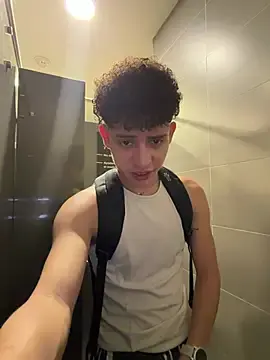 Stripchat Live Porn of yoursexyjose