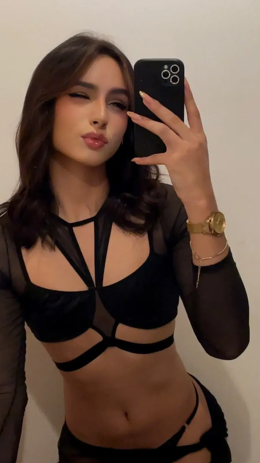Isabella_Laurent