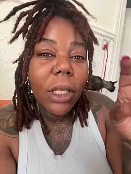 Stripchat Free Porn Cam of Goddess_Nafeesha