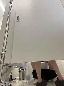 Stripchat Free Porn Cam of EliteBitch