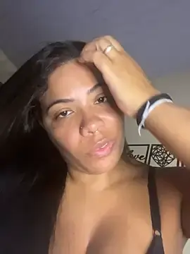 Stripchat Live Porn of ZahraAmira_