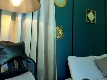 Stripchat Free Live Porn of mia_curry