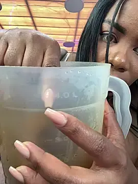 Stripchat Live Sex Cam of sammanta_boobs