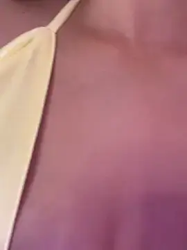 Stripchat Sex Cam of AlessiaVallmont