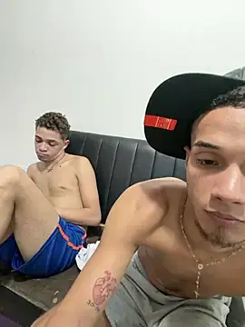 Stripchat Free Porn Cam of friends_lust_latin