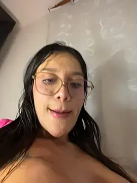 Stripchat Best live sex cam show of Emmily_19