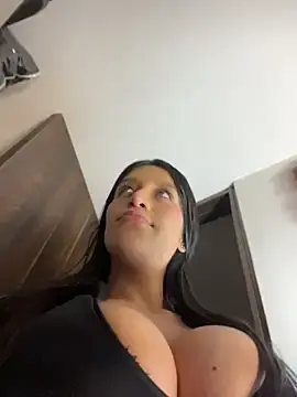 Stripchat Nude Webcam of Emmily_19