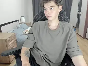 Stripchat Watch Live Sex Cams of Liam_sexy1