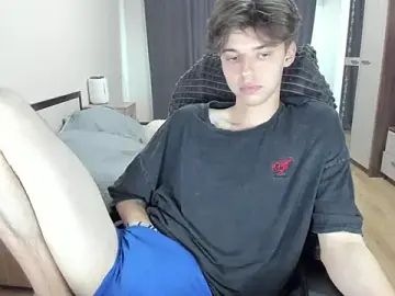 Stripchat Live Sex Cam of Liam_sexy1
