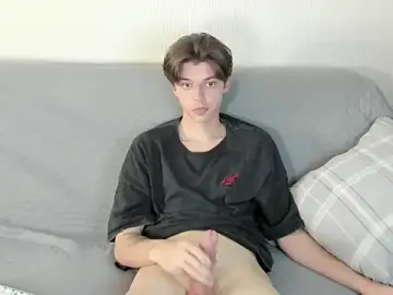 Stripchat Live Sex Cam of Liam_sexy1