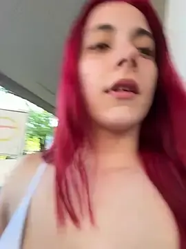 Stripchat Free Porn Cam of sexymelli18