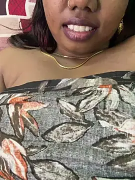 Stripchat Free Porn Cam of Sexytamilgirl_Harini