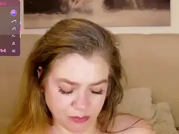 Stripchat Live Sex Cam of PetersEmily