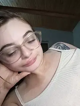 Stripchat Live Sex of Emmacut