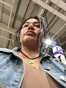 Stripchat Free Porn Cam of Abril10_