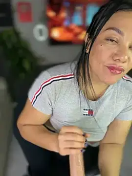Stripchat Free Porn Cam of Abril10_