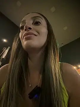 Stripchat Nude Webcam of BelleLouiseVp