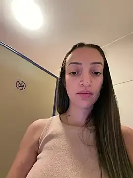 Stripchat Best live sex cam show of BelleLouiseVp