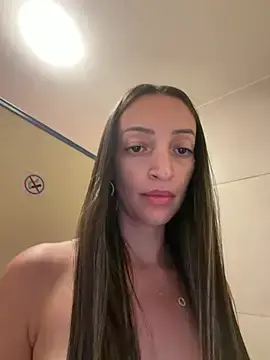 Stripchat Watch Live Sex Cams of BelleLouiseVp