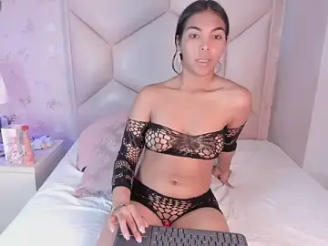 Stripchat Adult Webcams of Nasly_Moore