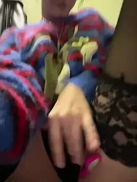 Stripchat Sex Cam of Only_April