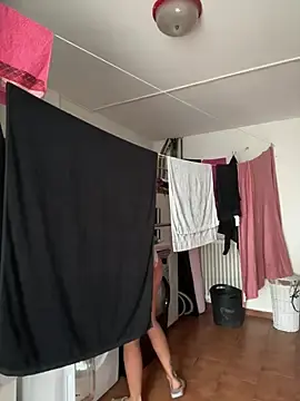 Stripchat Free Porn Cam of petrouchkaaa_