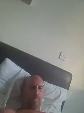 Stripchat Watch Live Sex Cams of MR_P_Solo_Bassbitch
