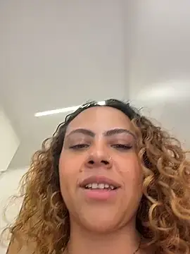 Stripchat Nude Webcam of Chloe_Leaozinho