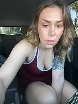 Stripchat Free Porn Cam of MommyGambit
