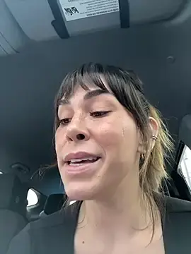 Stripchat Free Porn Cam of MommyGambit