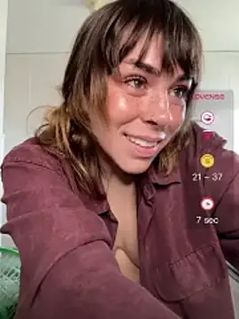 Stripchat Sex Chat of MommyGambit