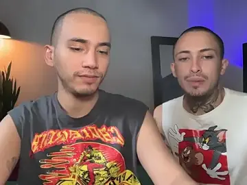 Stripchat Adult Webcams of Noah_and_Steven