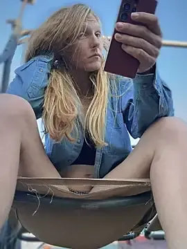 Stripchat Live Sex of GoldenFlameGoddess