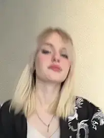 Stripchat Live Sex Cam of LizzettMorty