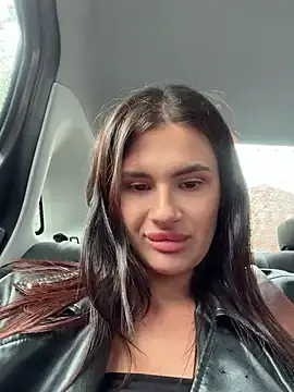 Stripchat Free Porn Cam of MiraReach