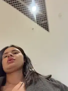 Stripchat Live Porn of MiraReach