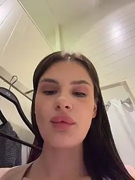 Stripchat Sex Chat of MiraReach