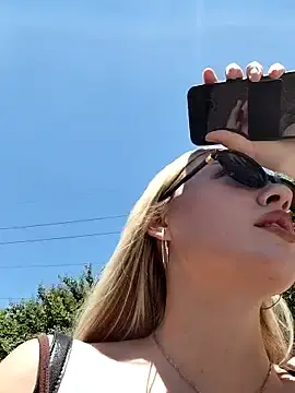 Stripchat Best live sex cam show of caressyourself