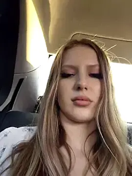 Stripchat Live Sex of caressyourself