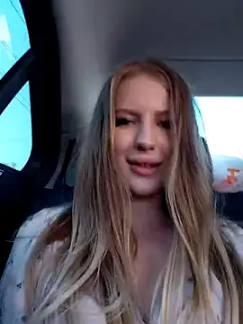 Stripchat Live Sex of caressyourself