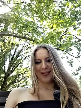 Stripchat Sex Chat of caressyourself