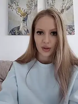 Stripchat Sex Cam of moretheninfinity