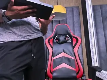 Stripchat Watch Live Sex Cams of DaviidClarck