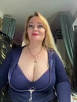 Stripchat Best Webcam of Sweet-blonde