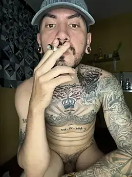 Stripchat Best Webcam of tattooedsmoker777