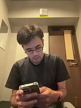 Stripchat Watch Live Sex Cams of ryusei18570